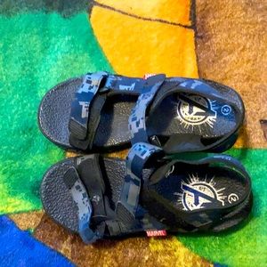 Kids sandals